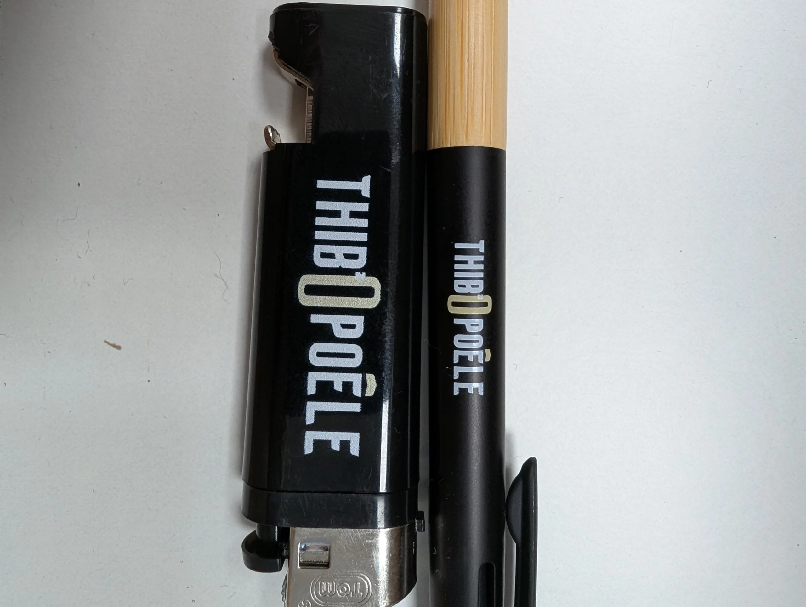 Briquet et crayon Thibopoêle