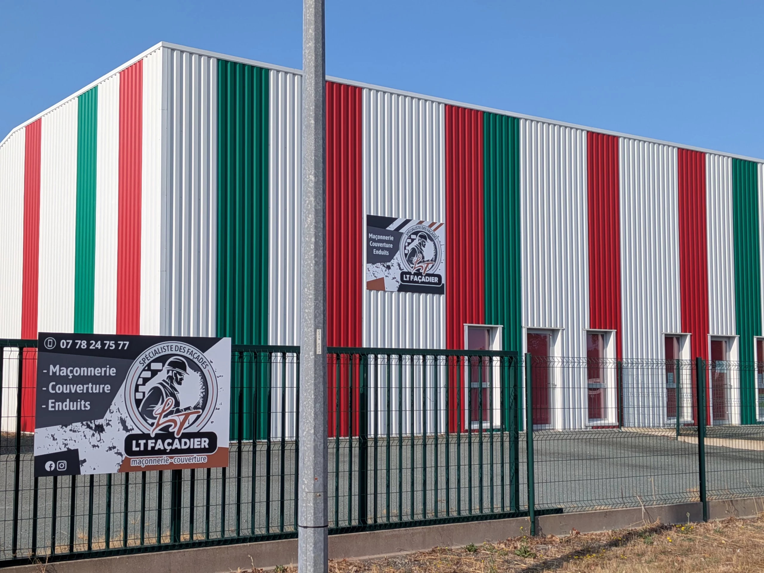 Enseigne Lt façade